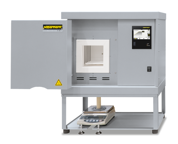 High-temperature furnace LHT 04/17 SW with scale for measuring weight reduction during annealing